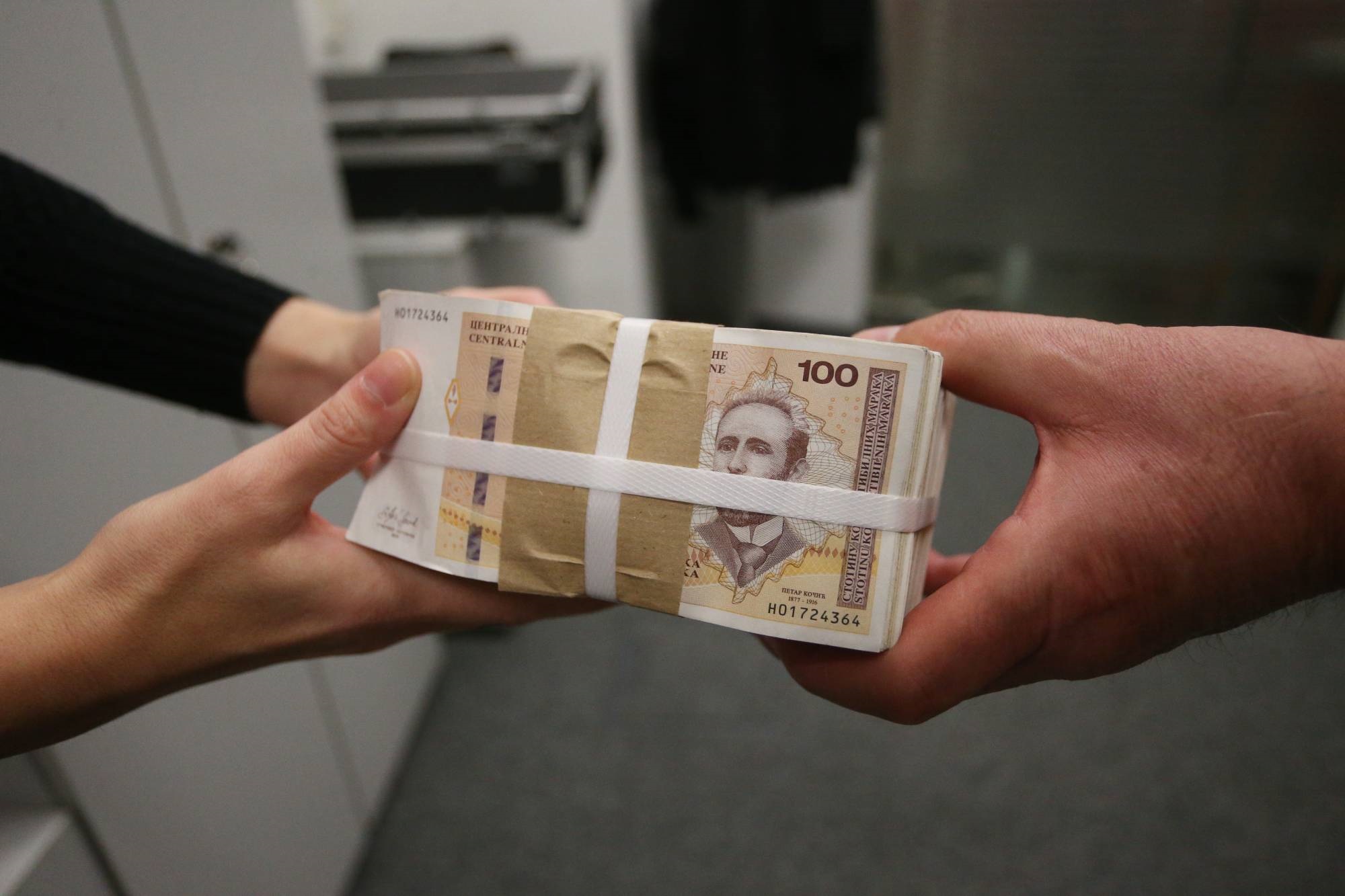 Za mjesec zaradio 175 prosječnih plata u Srpskoj